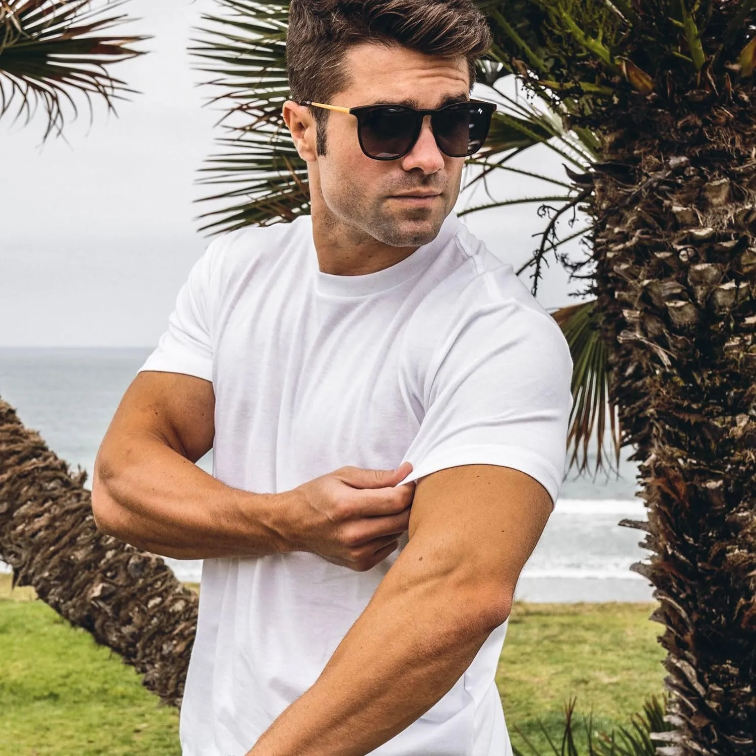 Fresh Clean Threads Crew Neck T-Shirt - Pre Shrunk Soft Fitted Premium Tee - Men??s T- Cotton Poly