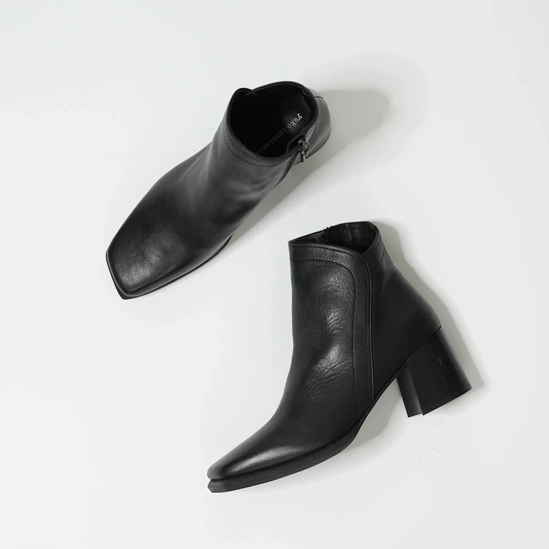 FW23 737033 | Oli | Yuko Imanishi 