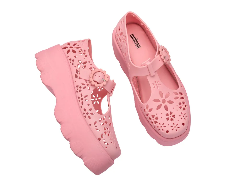 Kick Off Lace